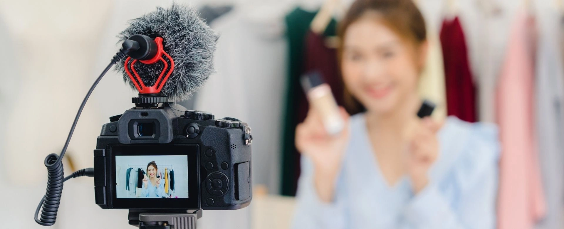 When Should Businesses Invest in Branding?